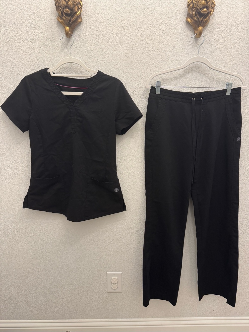 Healing Hands Purple Label Black Scrub Set